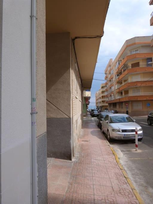 Modern Apartment In Torrevjea 200M From The Loccos Beach Torrevieja Esterno foto