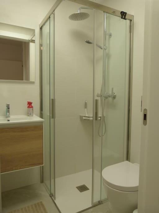 Modern Apartment In Torrevjea 200M From The Loccos Beach Torrevieja Esterno foto