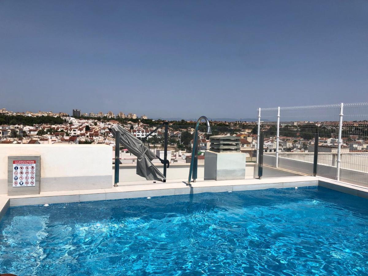 Modern Apartment In Torrevjea 200M From The Loccos Beach Torrevieja Esterno foto